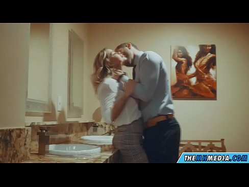 ❤️ Cum busty flava seducit in latrinae publicae Quality sex ad nos la.pornmega-com.ru